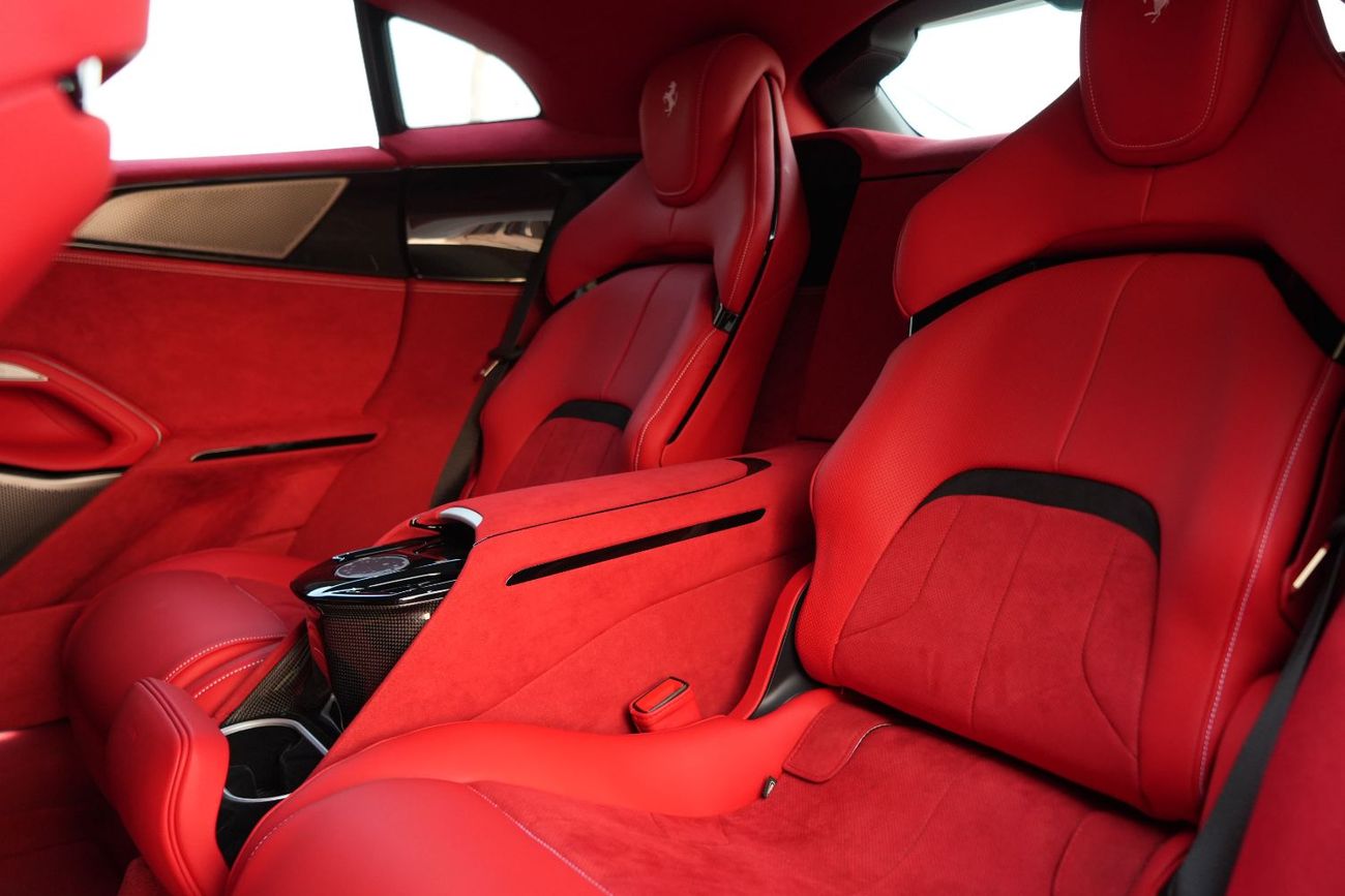 Ferrari Purosangue STANDARD