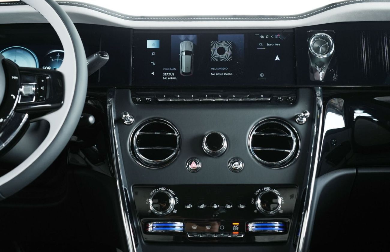 Rolls Royce Cullinan Silver Badge AWD V12