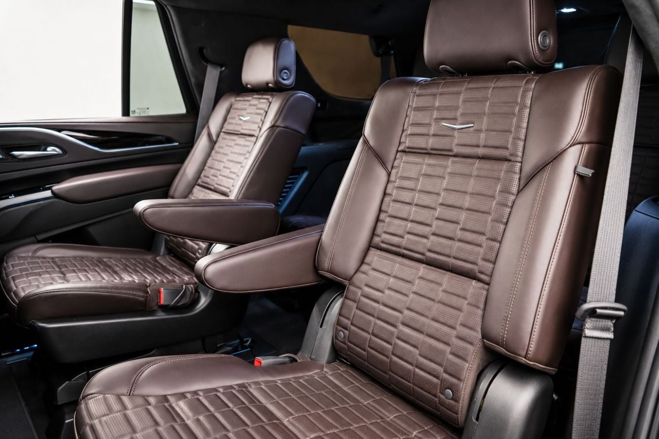 كاديلاك إسكالاد V SERIES مواصفات دول مجلس التعاون الخليجي، محرك V8 فائق الشحن، ضمان وخدمة فعالان
