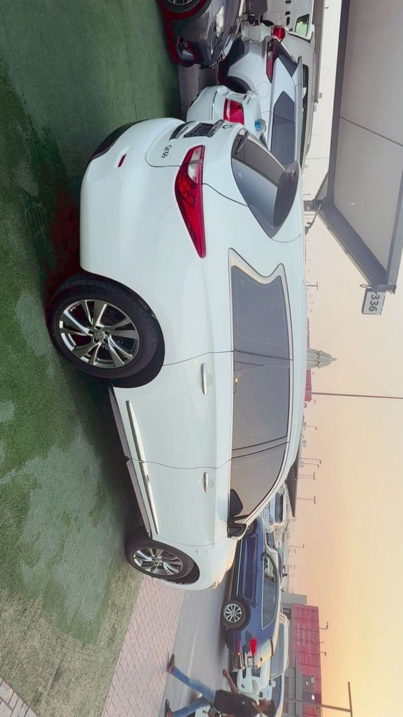 Infiniti QX60 PREMIUM panoramic sunroof, excellent condition, 4x4