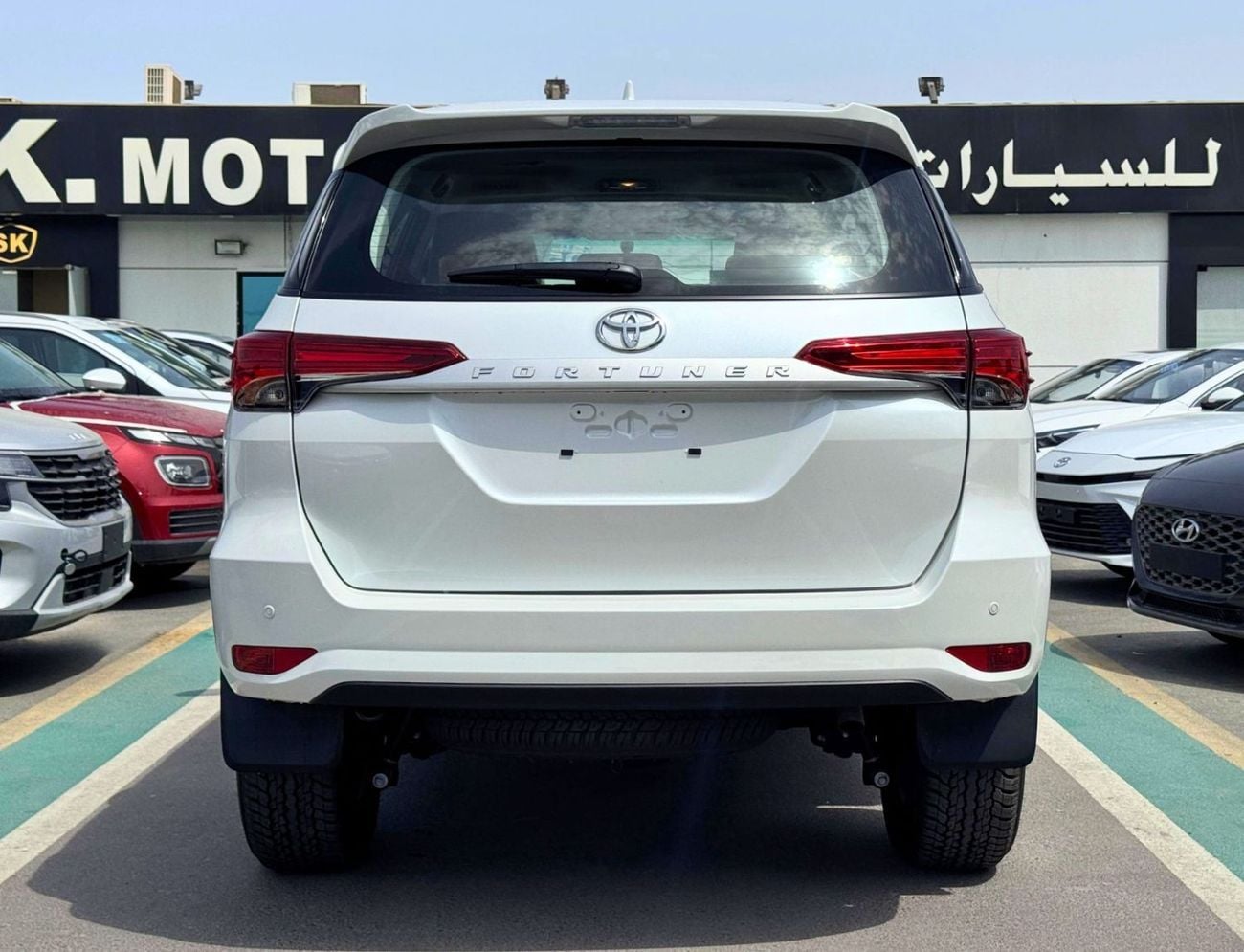 Toyota Fortuner EXR TOYOTA FORTUNER || 2.7L PETROL V4 / FABRIC SEATS / MANUAL AC (CODE # FPMB)