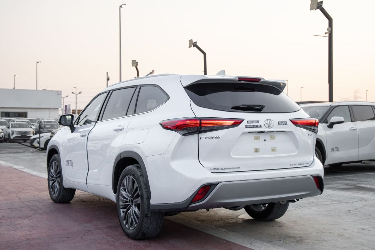 تويوتا هايلاندر LTD HEV تويوتا هايلاندر ليميتد إي-فور | 2026 | المواصفات الصينية | محرك 2.5 لتر هجين | دفع رباعي | للتصدير