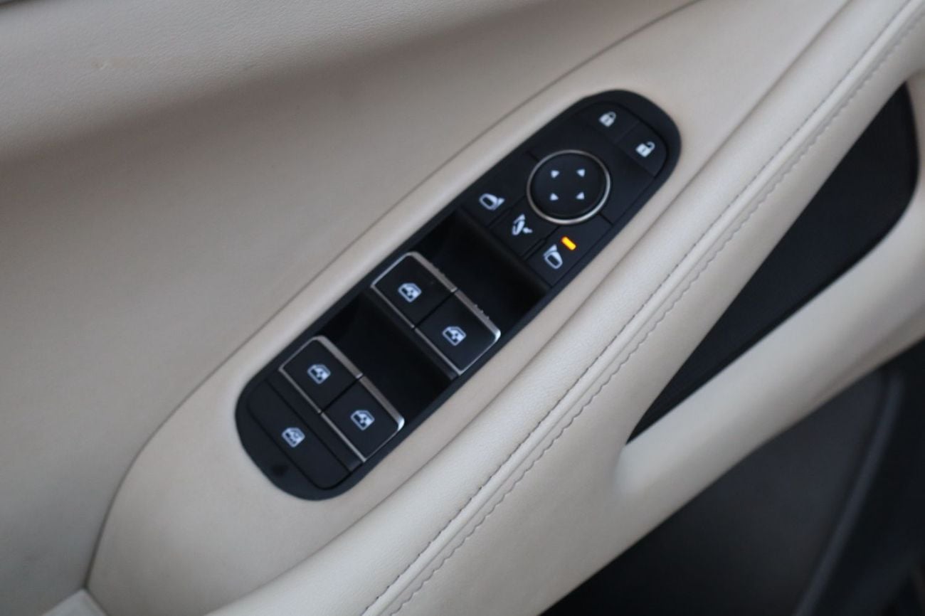 إنفينيتي QX60 لوكس