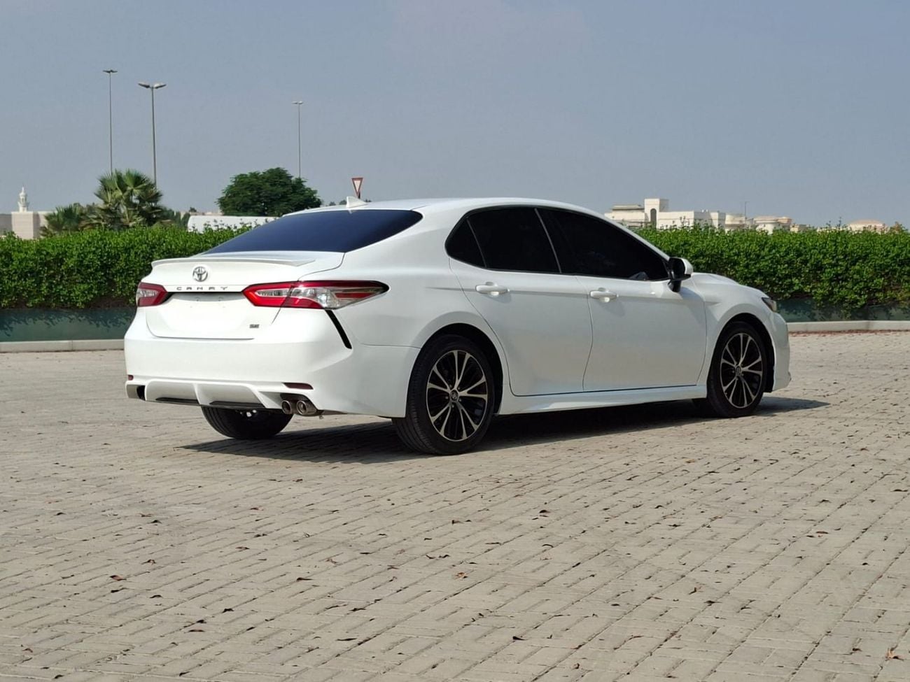 Toyota Camry SE