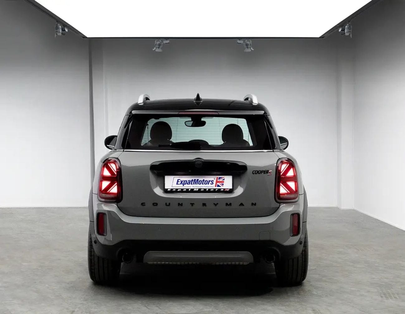 Mini Countryman COOPER S 0% DP Available • Full Service History • GCC Specs