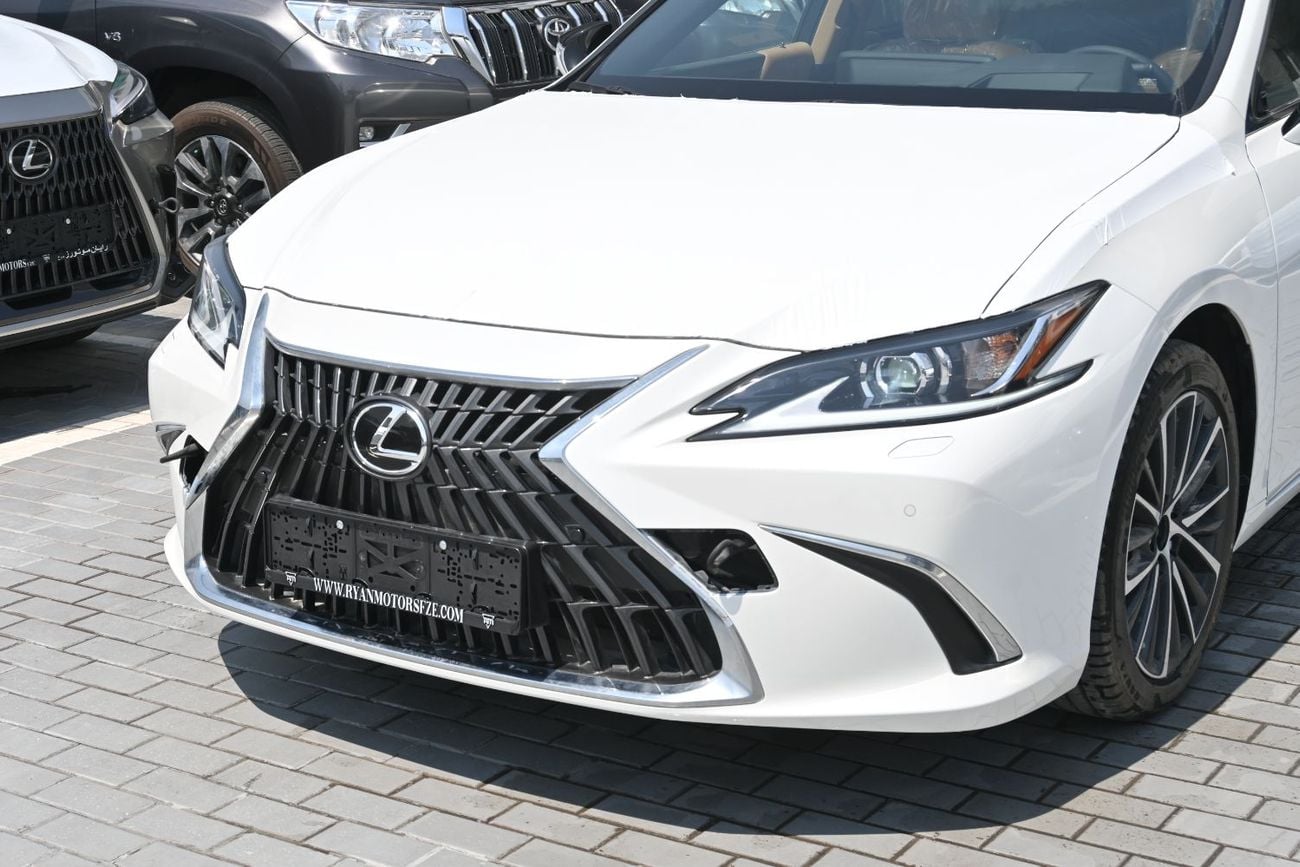 Lexus ES300h PLATINUM 2025 Lexus ES300H 2.5L Hybrid, Color White