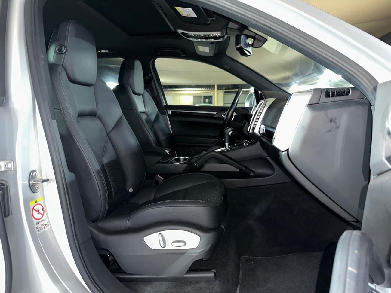 Porsche Cayenne S | SERVICE HISTORY | SUNROOF | 21-INCH ALLOY RIMS