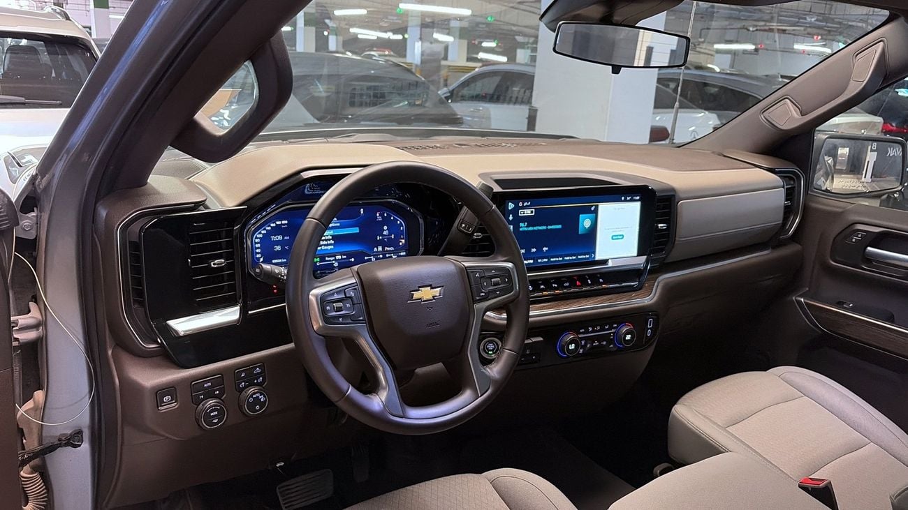 Chevrolet Silverado 1500 REG/CAB 1LT | Guaranteed Warranty | 0 Down Payment