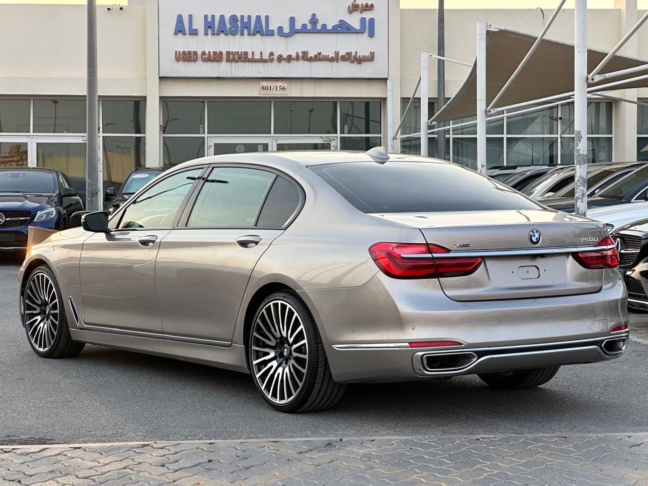 BMW 750Li PURE EXCELLENCE