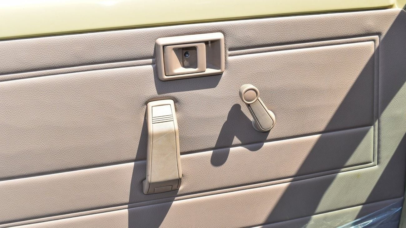Toyota Land Cruiser 70