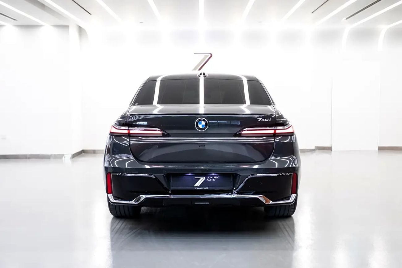 بي أم دبليو 740i 740i | SPORT | GCC | WARRANTY AND SERVICE CONTRACT | EXCELENT CONDITION