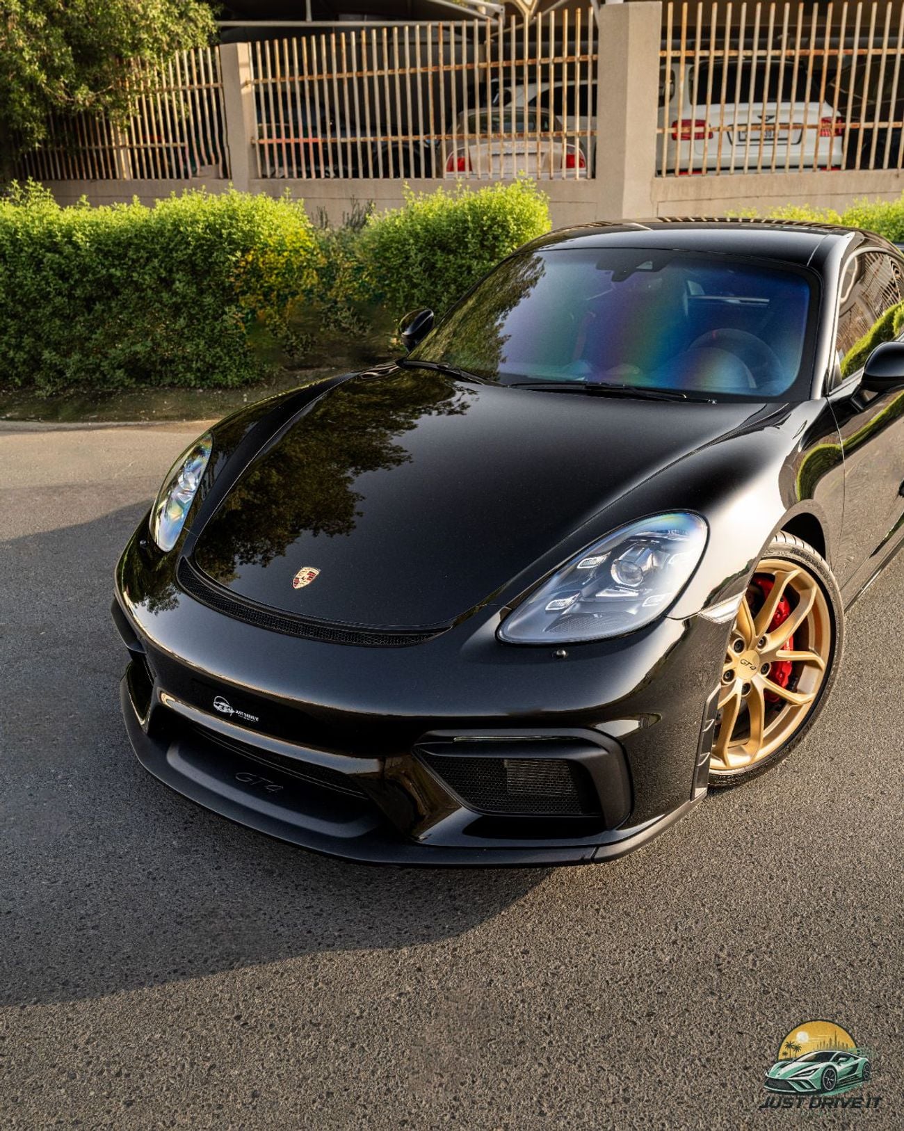Porsche 718 Cayman GT4