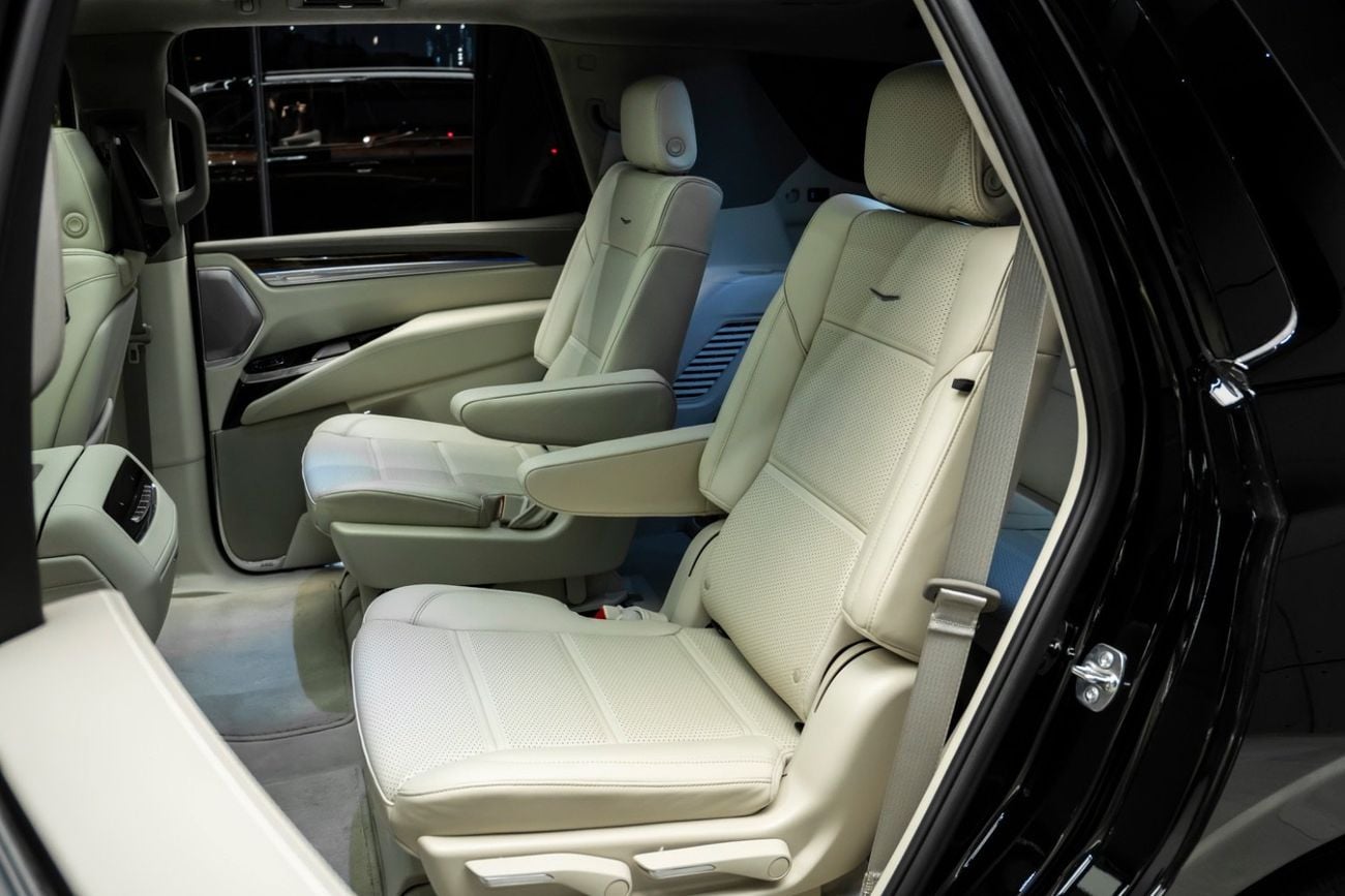 Cadillac Escalade SPORT PLATINUM 6.2L 4WD