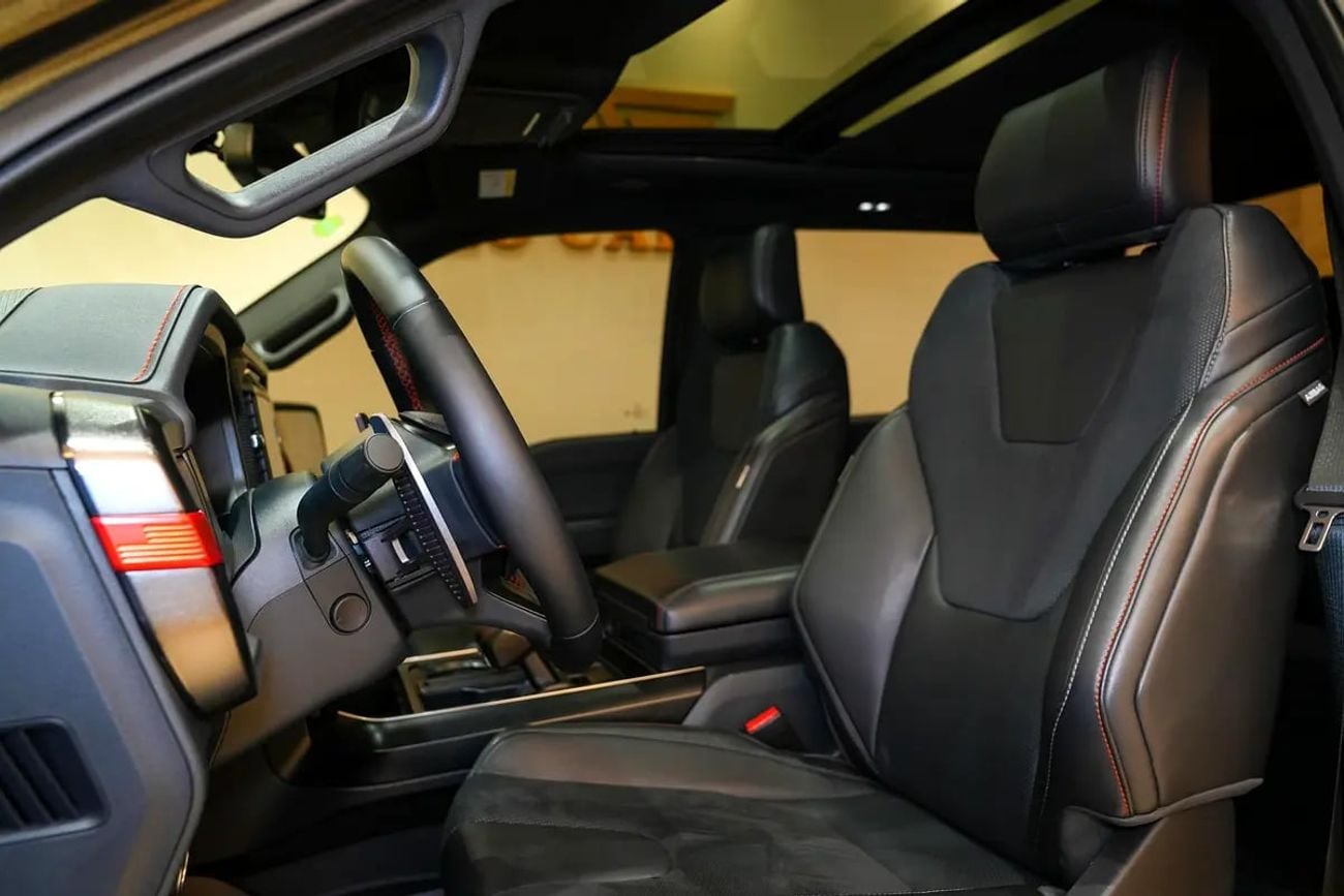 Ford F-150 XLT CREW CAB F150 Raptor / Warranty and Service Contract / Gcc Specs