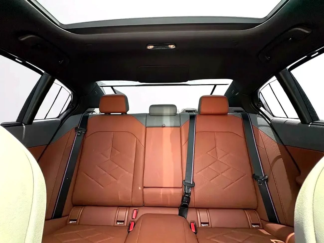 BMW i5 M60 XDRIVE Agency Warranty Until | M60 xDRIVE | DUAL MOTOR ELECTRIC AWD – 601 HP | FULL AGENCY