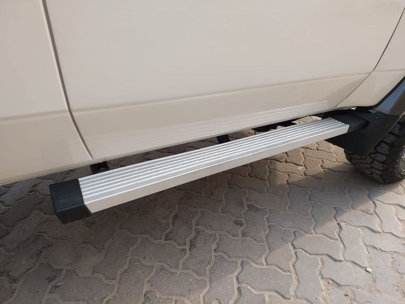 Toyota Land Cruiser Pick Up