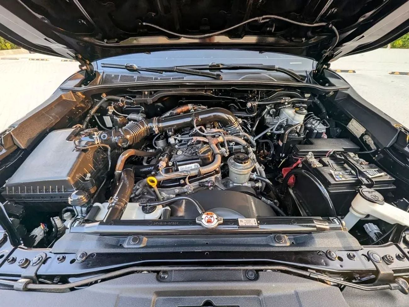 Toyota Hilux GLX 2018 Toyota Hilux 4X4 GR Sport GCC Specs Facelifted 2025 V4 2.7L Interior & Exterior Well-maintaind