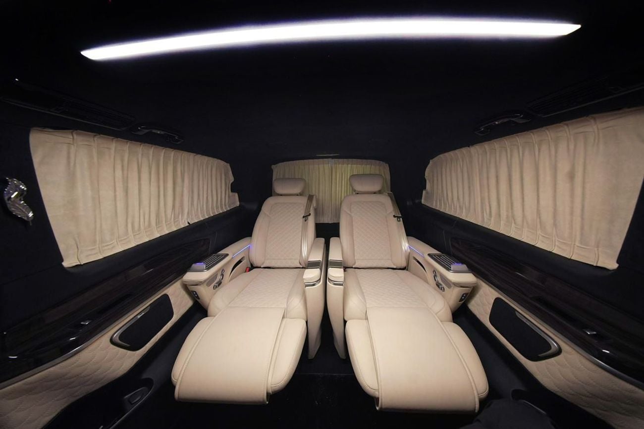 Mercedes Benz V 250 Barugzai VIP Free Maybach Bodykit | Original Mercedes-Benz VIP seats | Brand New Interior