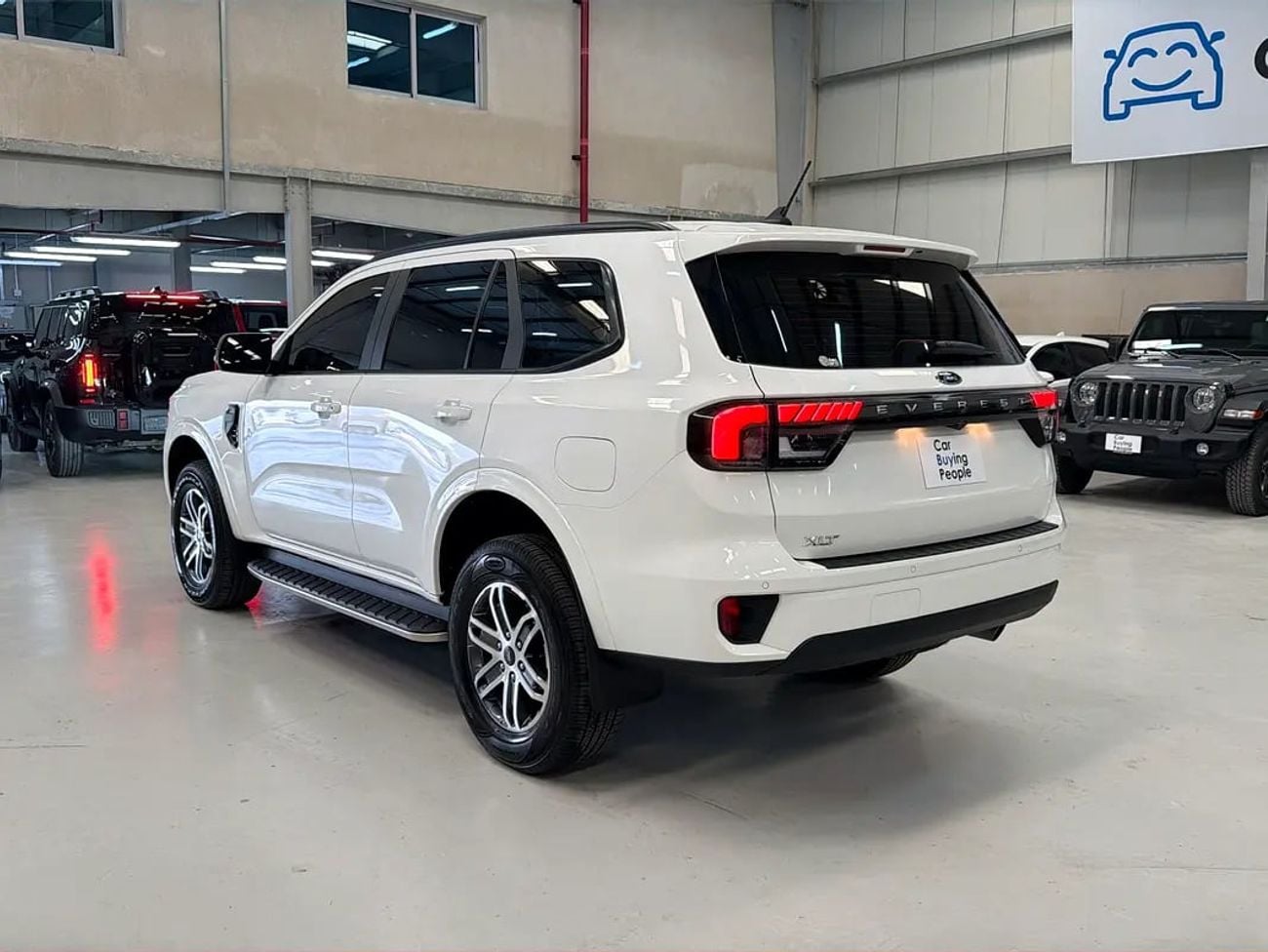 Ford Everest XLT 1,900pm Zero Down Avaiable XLT GCC Specs