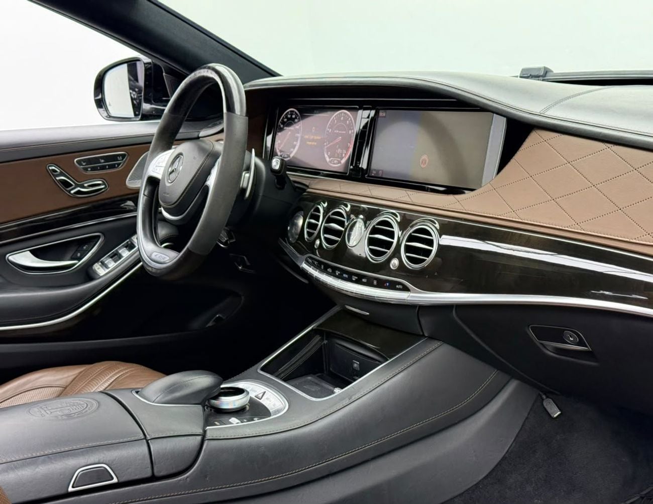 Mercedes Benz S63 AMG STANDARD 2014 Mercedes Benz S63 AMG With BRABUS Kit, Full Service History, Fully Loaded, Excellent Condition