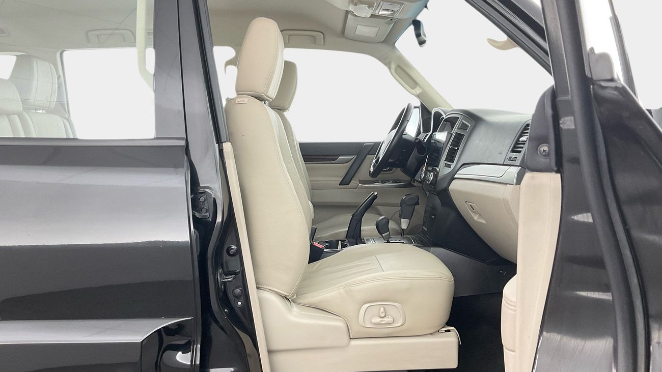 Mitsubishi Pajero GLS HIGHLINE | Guaranteed Warranty | 0 Down Payment