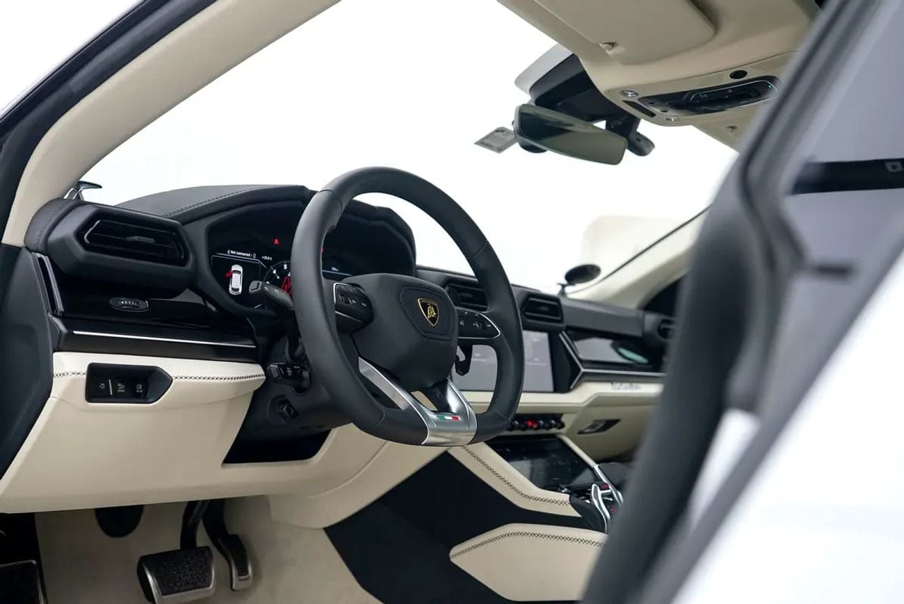 Lamborghini Urus SE 600 KM | PLUG-IN HYBRID | WHITE & IVORY