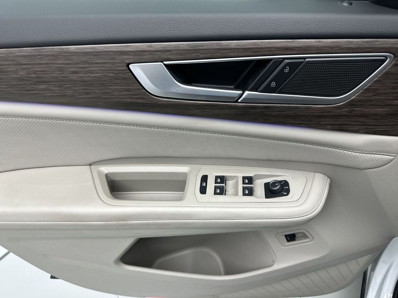 Volkswagen Teramont COMFORTLINE with Sunroof - Leather Seats 2L | VW Certified | Well Maintained