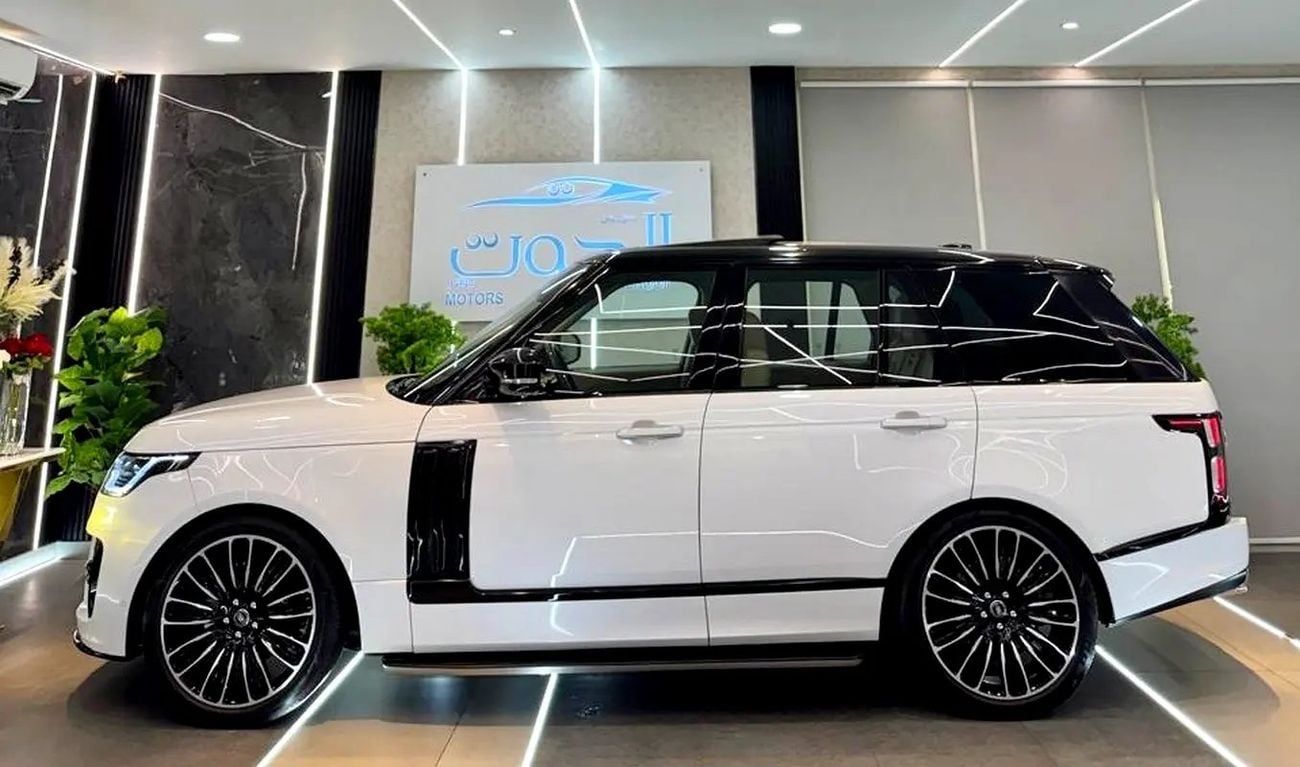 Land Rover Range Rover AUTOBIOGRAPHY AMAZING VOGUE SV DESIGN || V8 SUPERCHARGED || GCC || PERFECT CONDITION
