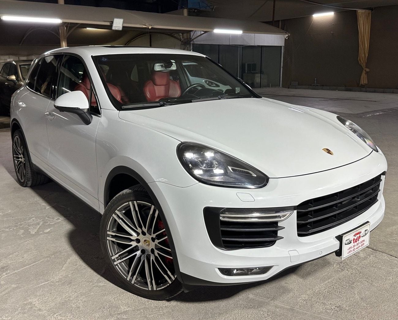 Porsche Cayenne TURBO PORSCHE CAYENNE TURBO 2016 | FULL SERVICE HISTORY | TWO KEYS | VERY LOW MILEAGE!