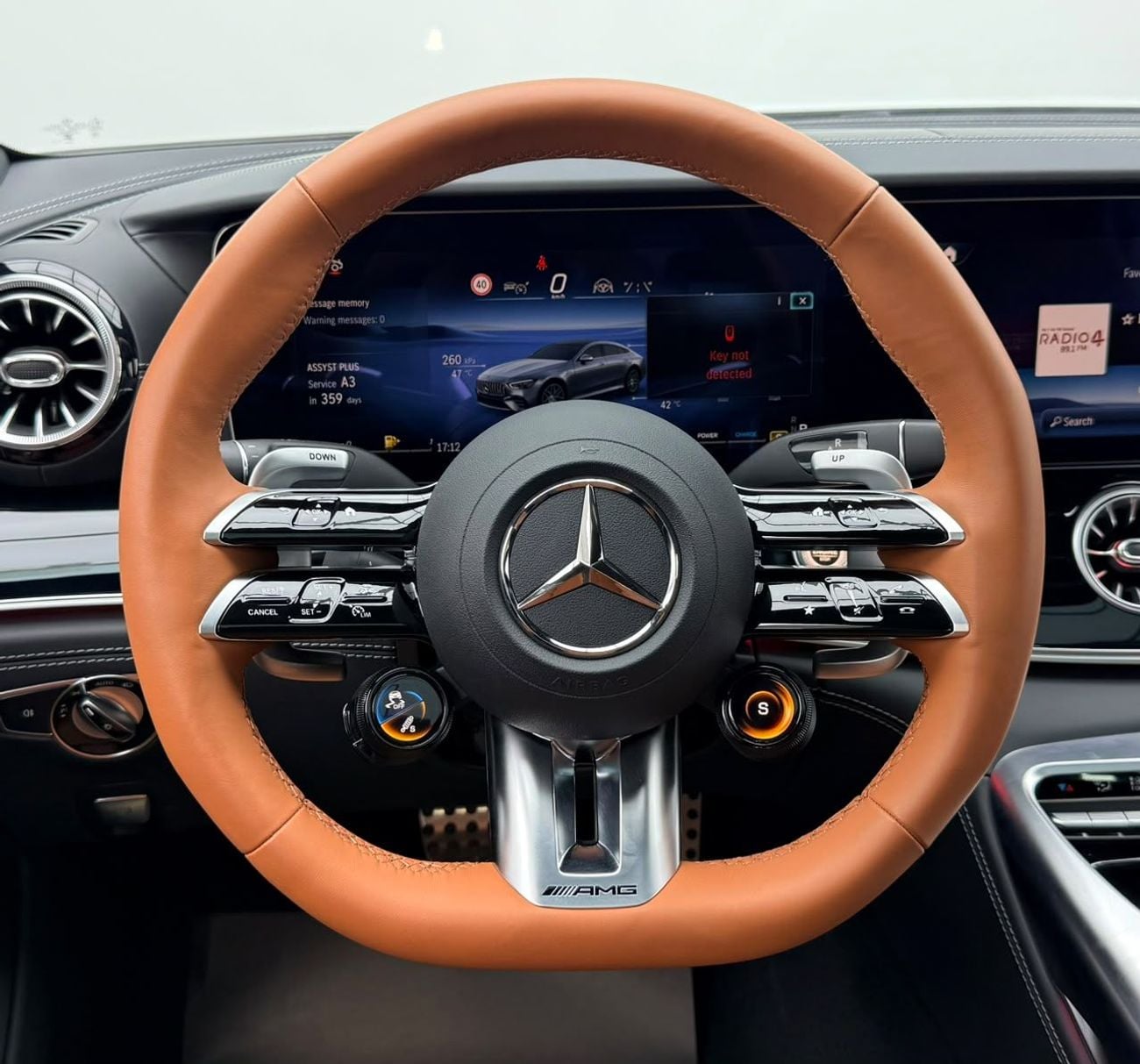 مرسيدس بنز AMG GT 43 مرسيدس بنز AMG GT43 موديل 2024، ضمان مرسيدس بنز 2029 + باقة خدمة، سجل صيانة كامل لدى مرسيدس بنز، عدا