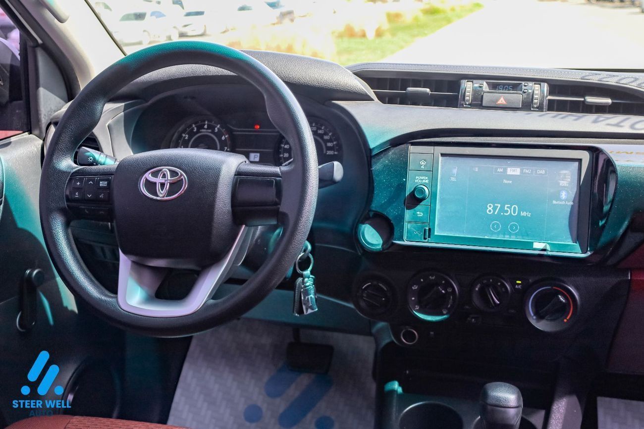 تويوتا هيلوكس GLX 2022 2.7L DC | 4WD | 2.7L Petrol | Automatic | GCC Specs | Best Price