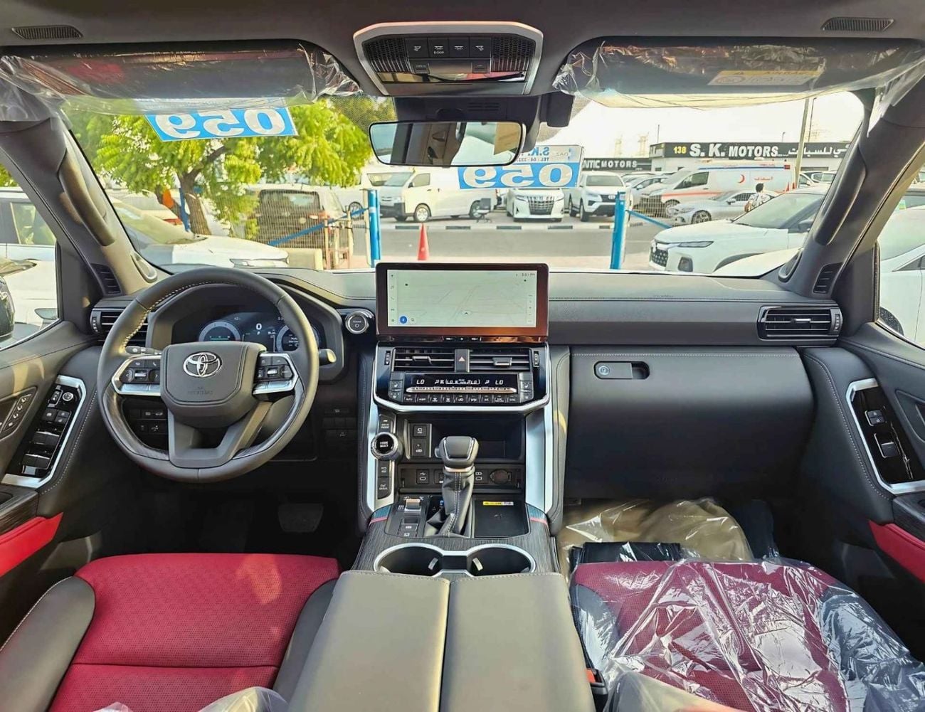 Toyota Land Cruiser VXR TWIN TURBO HYBRID || 3.5L PETROL V6 / RADAR / FULL OPTION (CODE#LC3HVXRH)