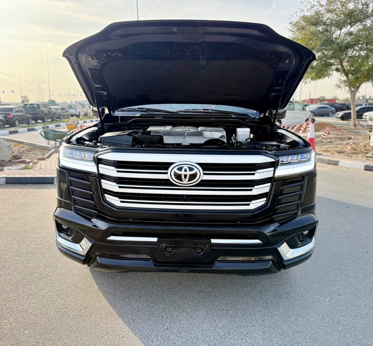 Toyota Land Cruiser GXR Toyota Land Cruiser V6 model 2019 fuel petrol interior and exterior 2025