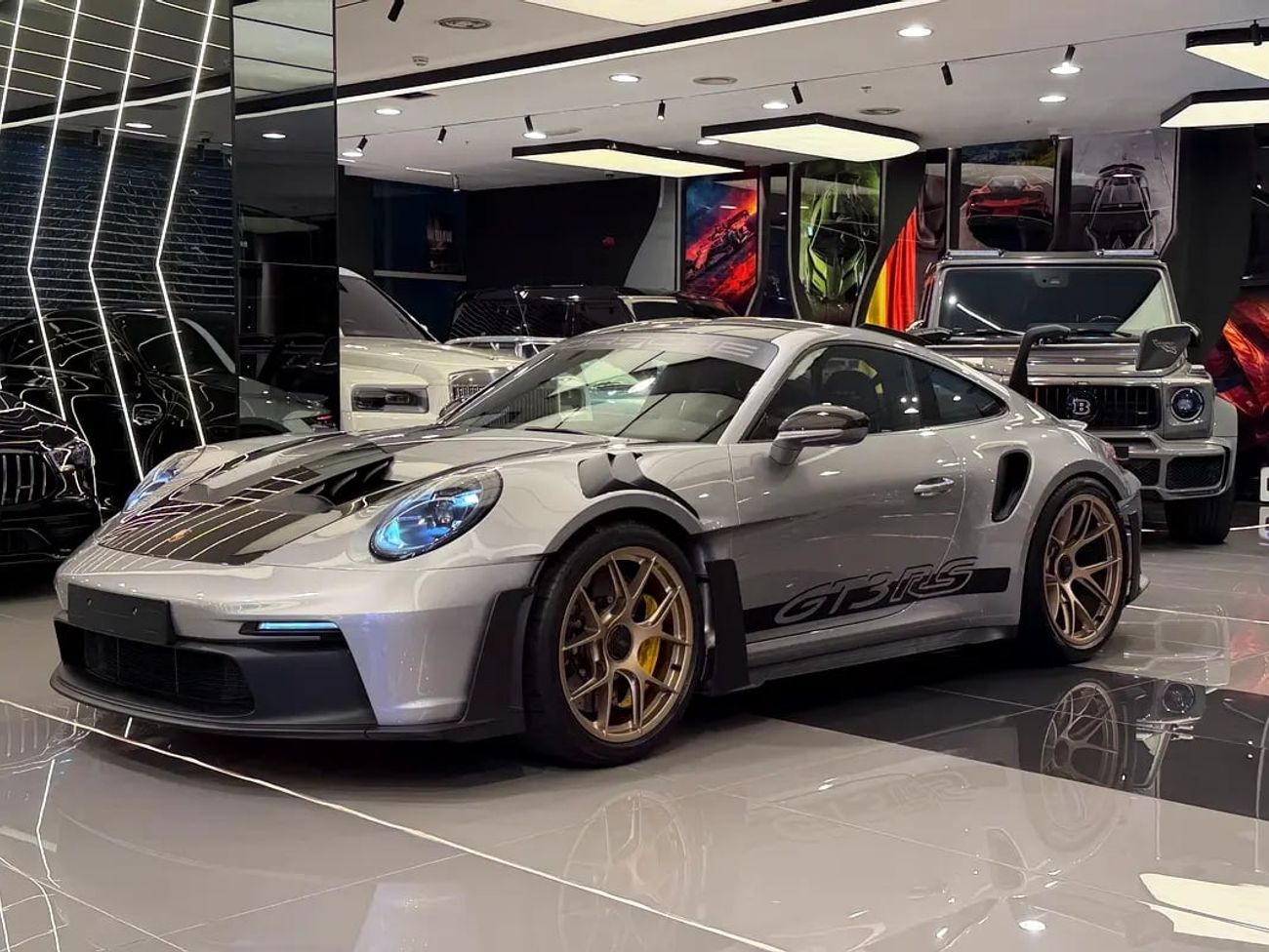 Porsche 911 GT3RS (992) Weissach Package brand