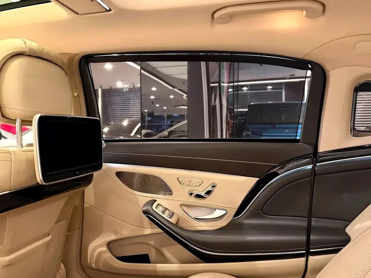 مرسيدس مايباخ s600 مايباخ S600 - Japanese Specs - Pristine Condition