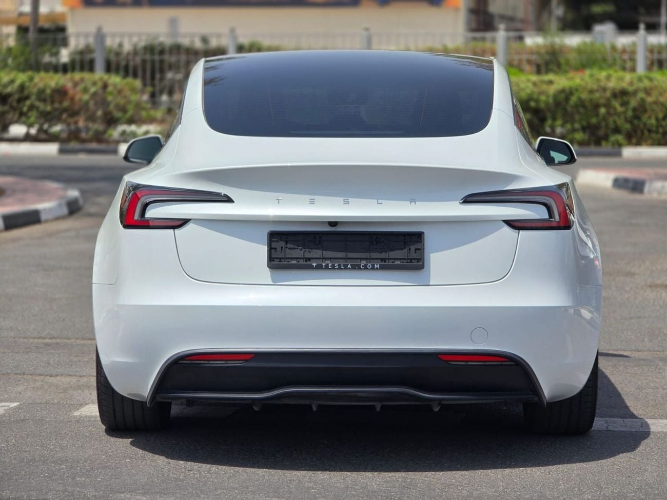 تسلا موديل 3 STANDARD RANGE بالإضافة إلى ضمان وكالة دول مجلس التعاون الخليجي