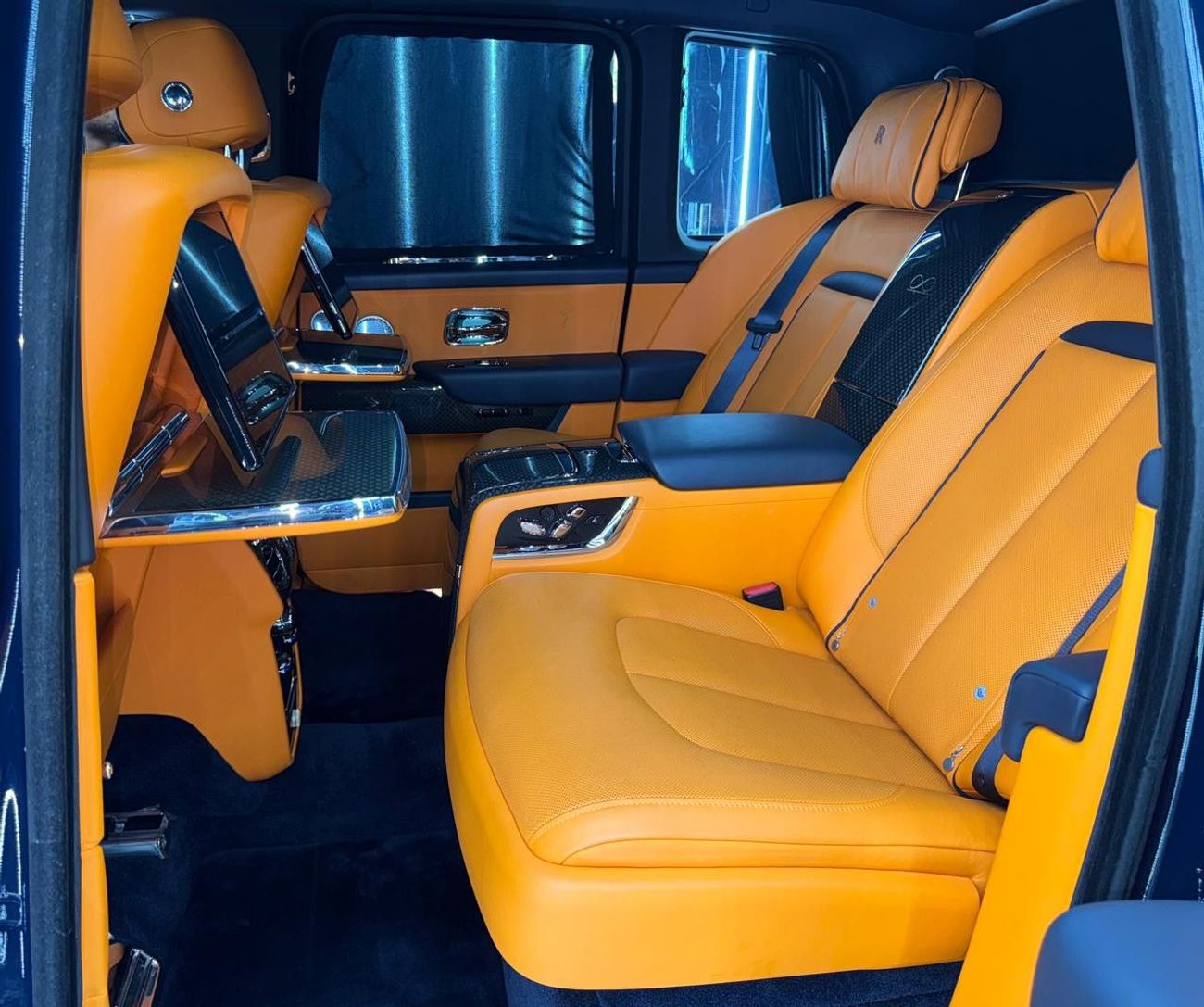 رولز رويس كولينان Black Badge 6.75L, V12, 8-Speed Automatic, AWD