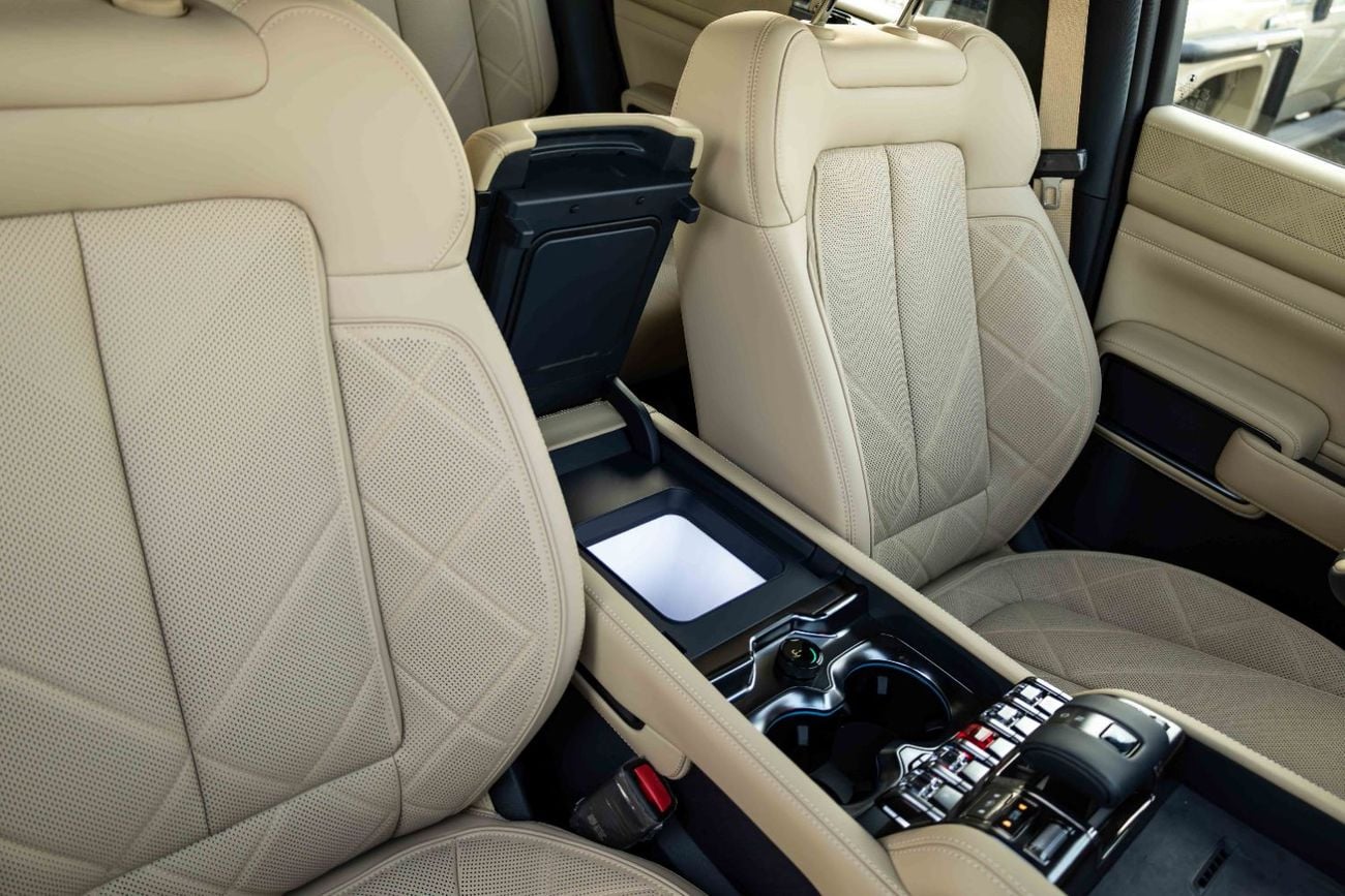 Denza B5 DELUXE PHEV 1.5L - Gold Inside Beige | Export Only