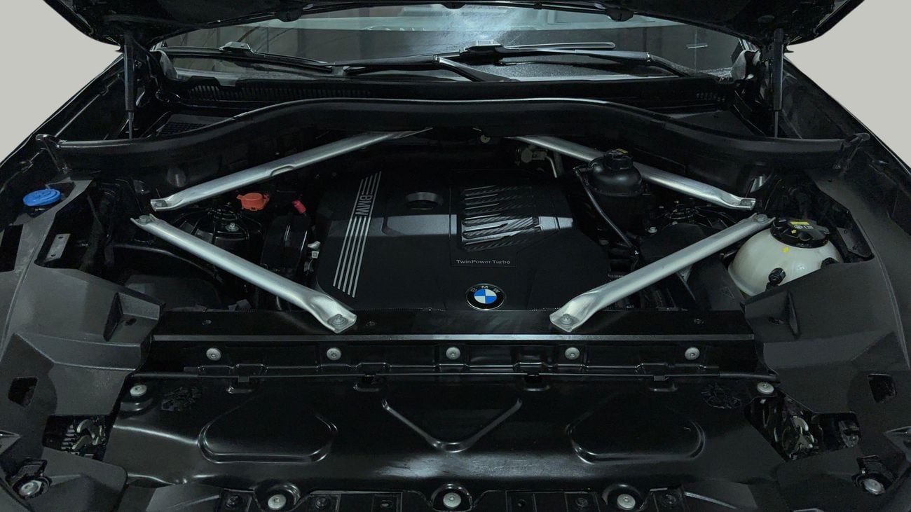 بي أم دبليو X5 XDRIVE40i M SPORT كارس24 هي سوق ضخم للسيارات المستعملة موثوق ومضمون ٪كارس24 هي سوق ضخم للسيارات المستعملة موثوق ومضمون