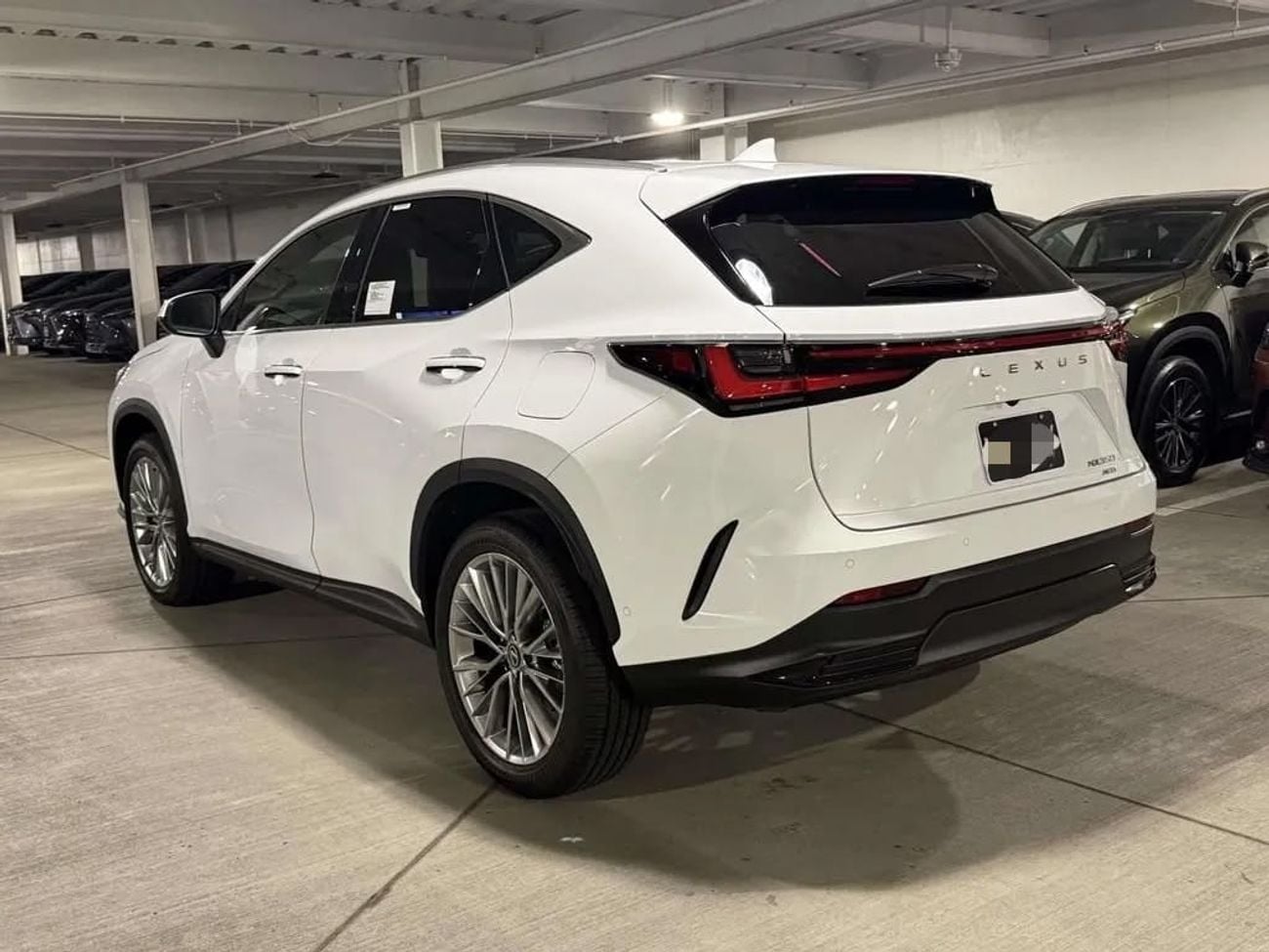 لكزس NX350h PLATINUM