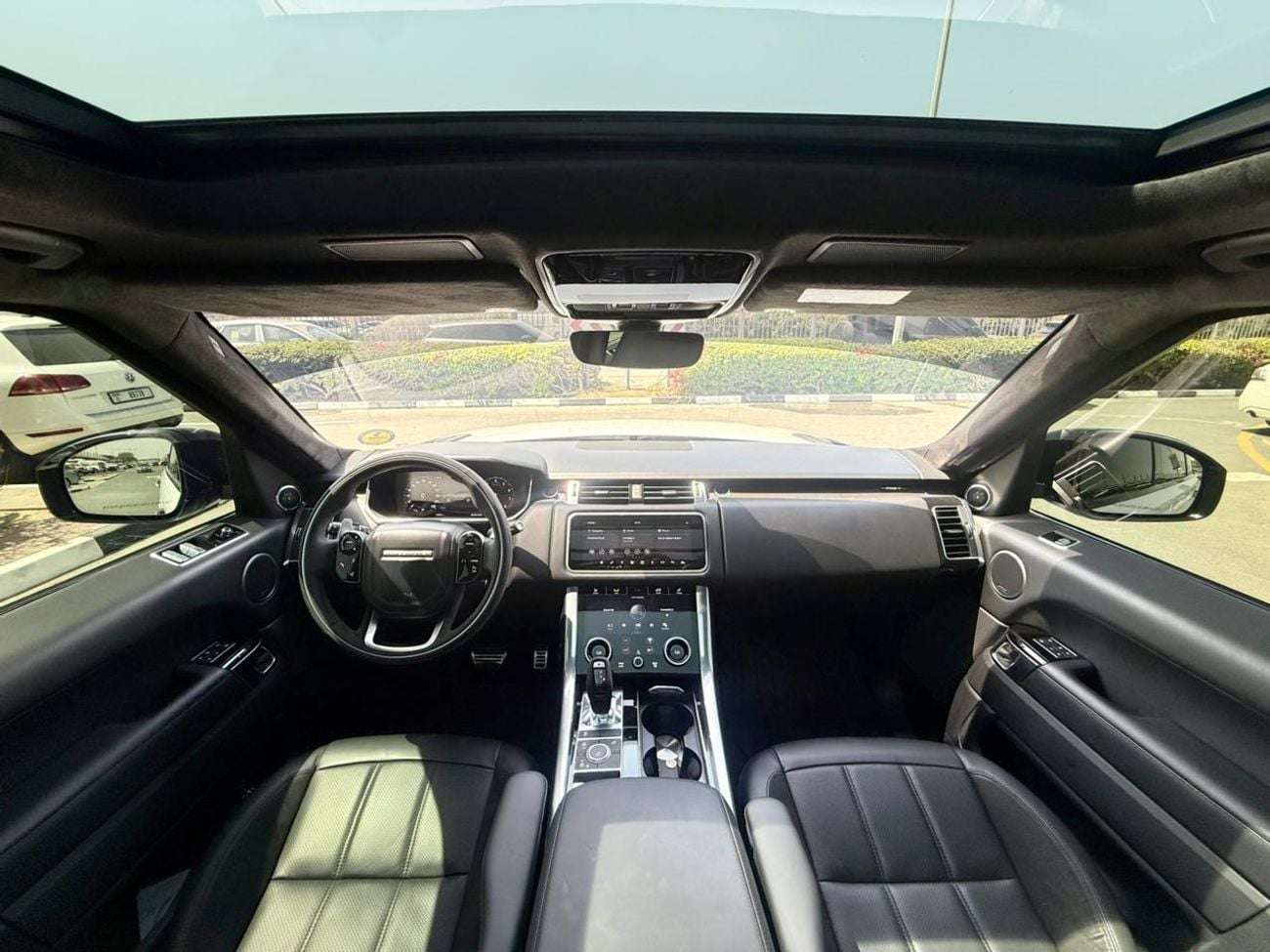 لاند روفر رينج روفر سبورت HST P400 3.0L l RANGE ROVER SPORT l GCC SPECS l FULL-SERVICE HISTORY l UNDER WARRANTY l