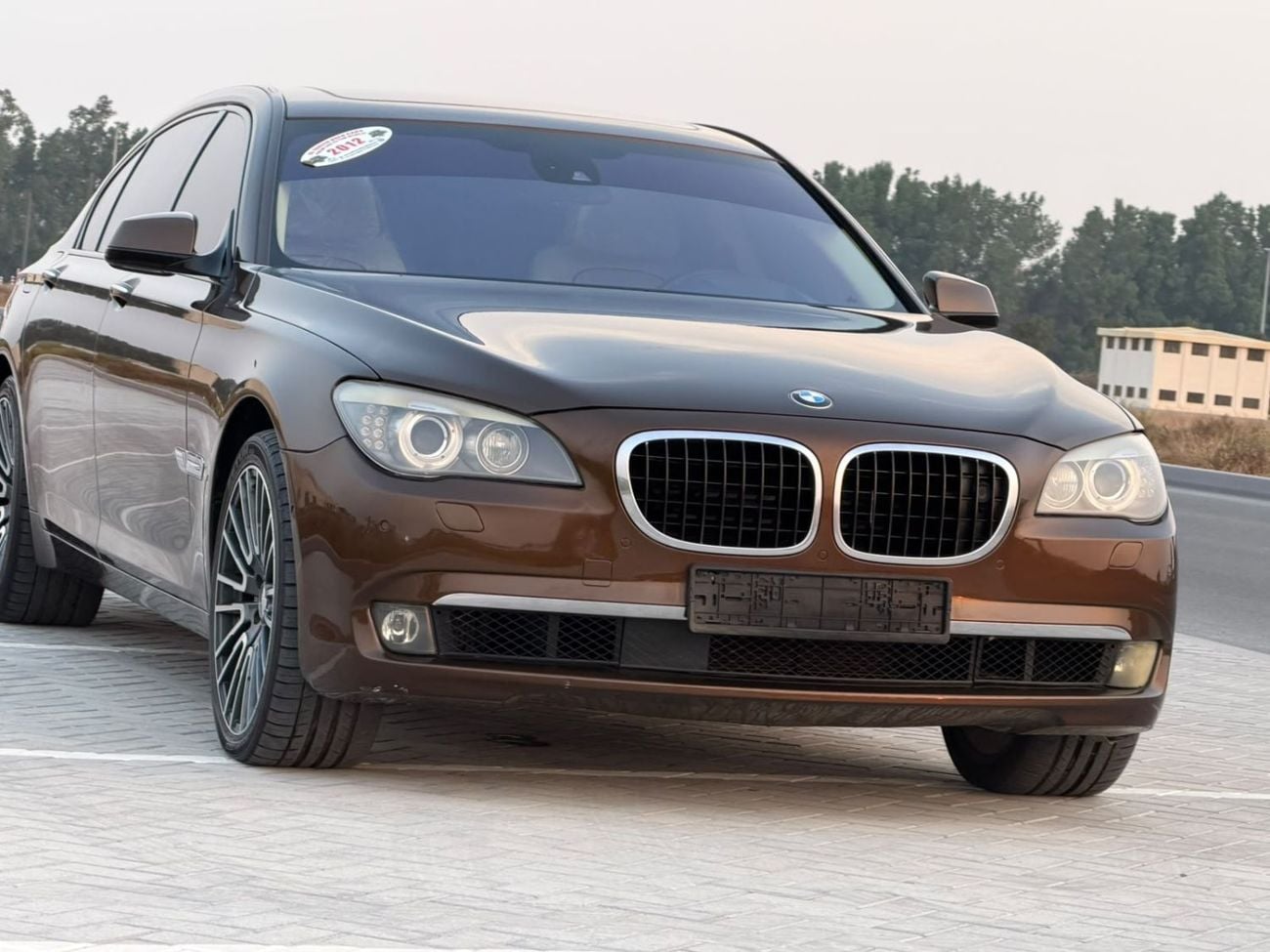 بي أم دبليو 750Li إكسكلوسيف تشغيل بالبصمة ودخول ذكي