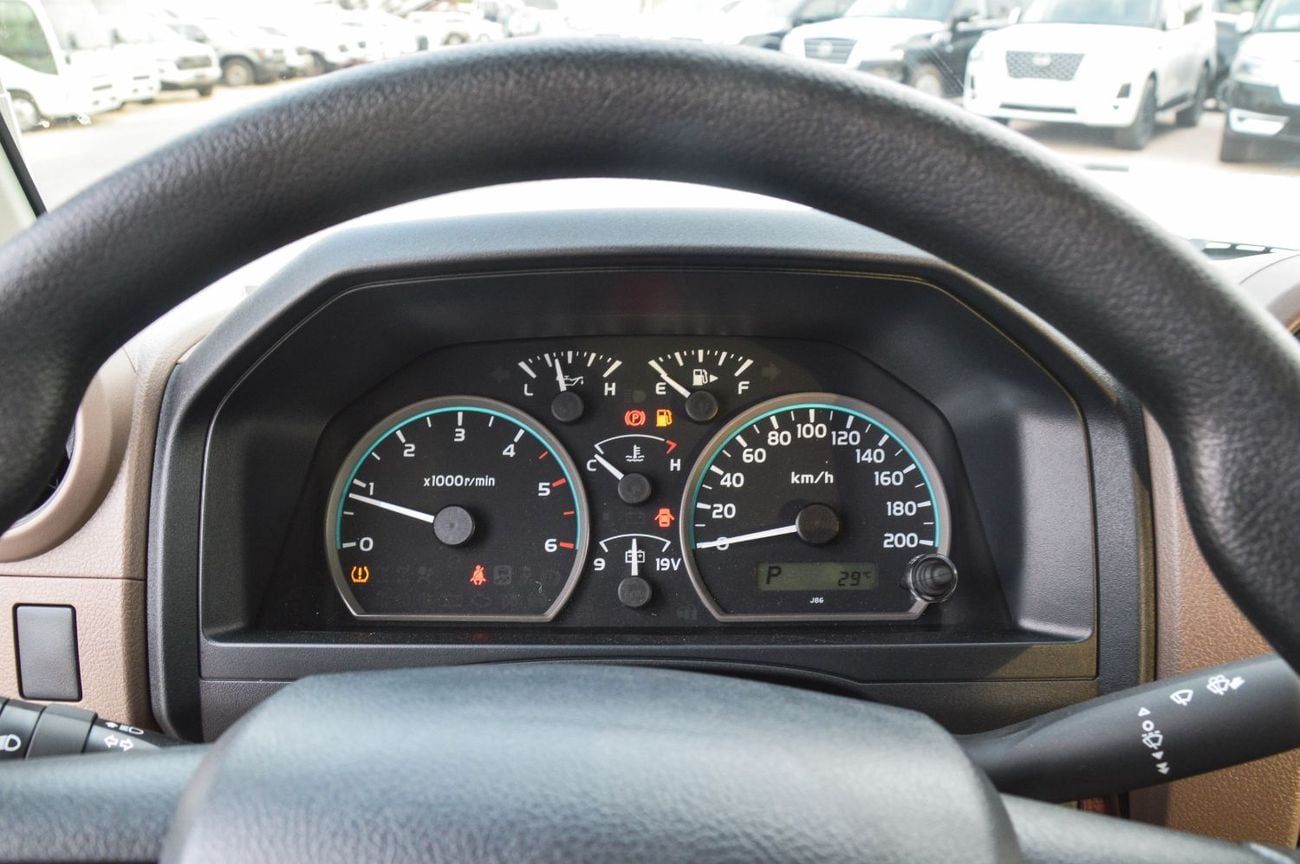 تويوتا لاند كروزر 70 LC76 LX 2.8L 4WD SUV 2026