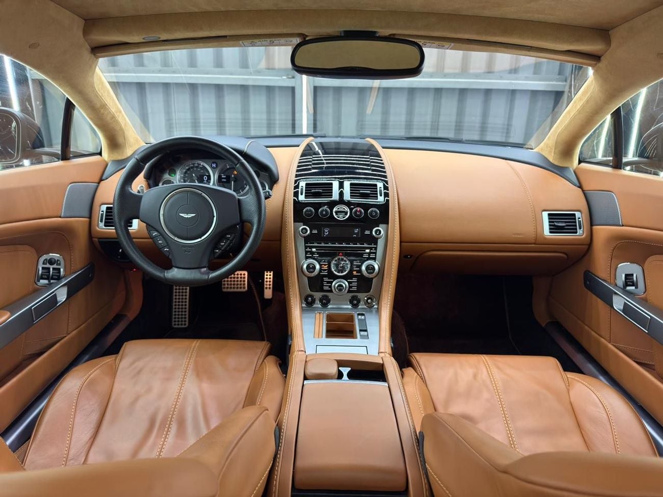 Aston Martin Vantage STD