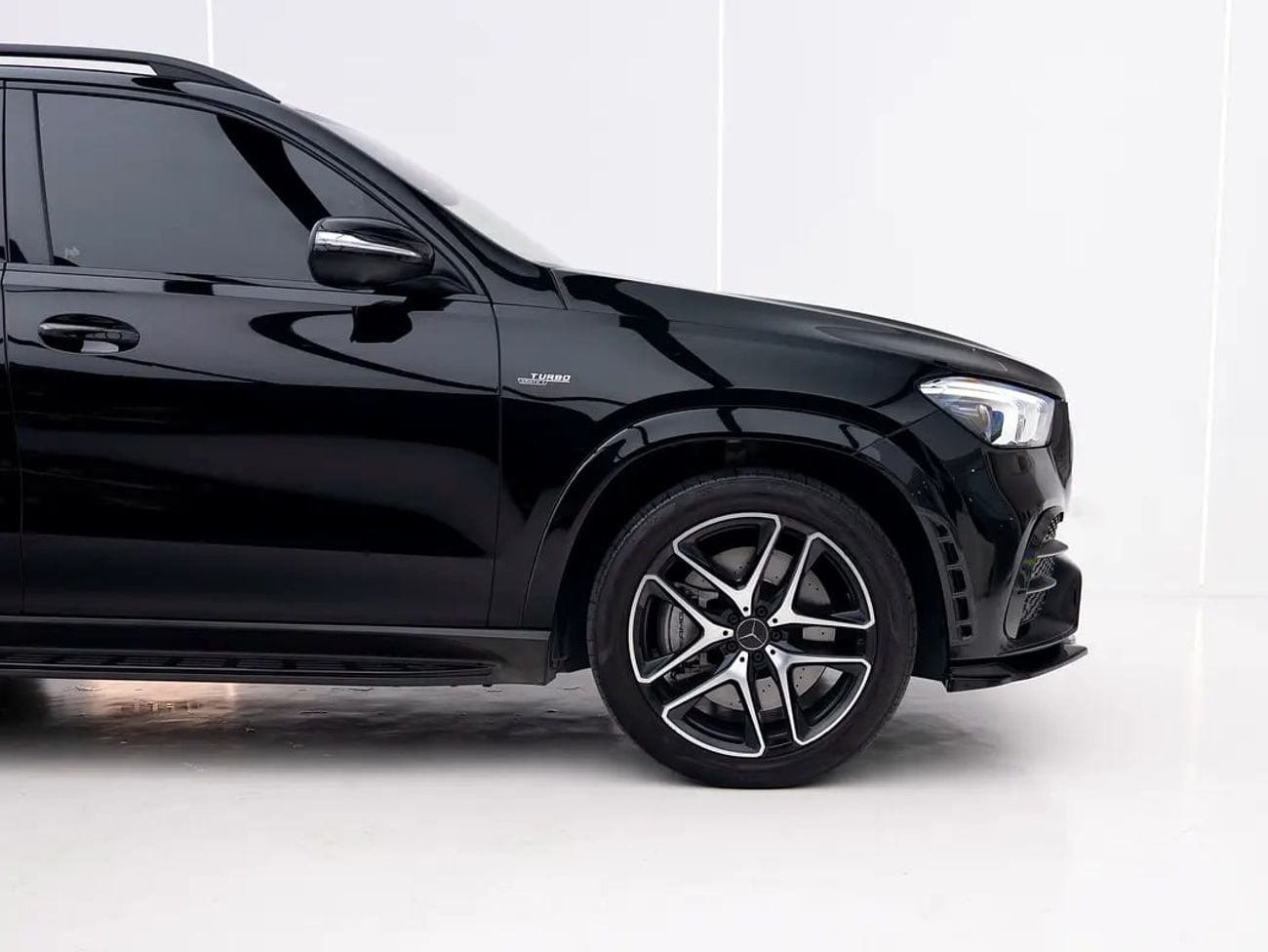 Mercedes Benz GLE53 AMG COUPE 4MATIC+ BLACK-ON-BLACK | AMG CARBON INTERIOR | JAPANESE SPECS