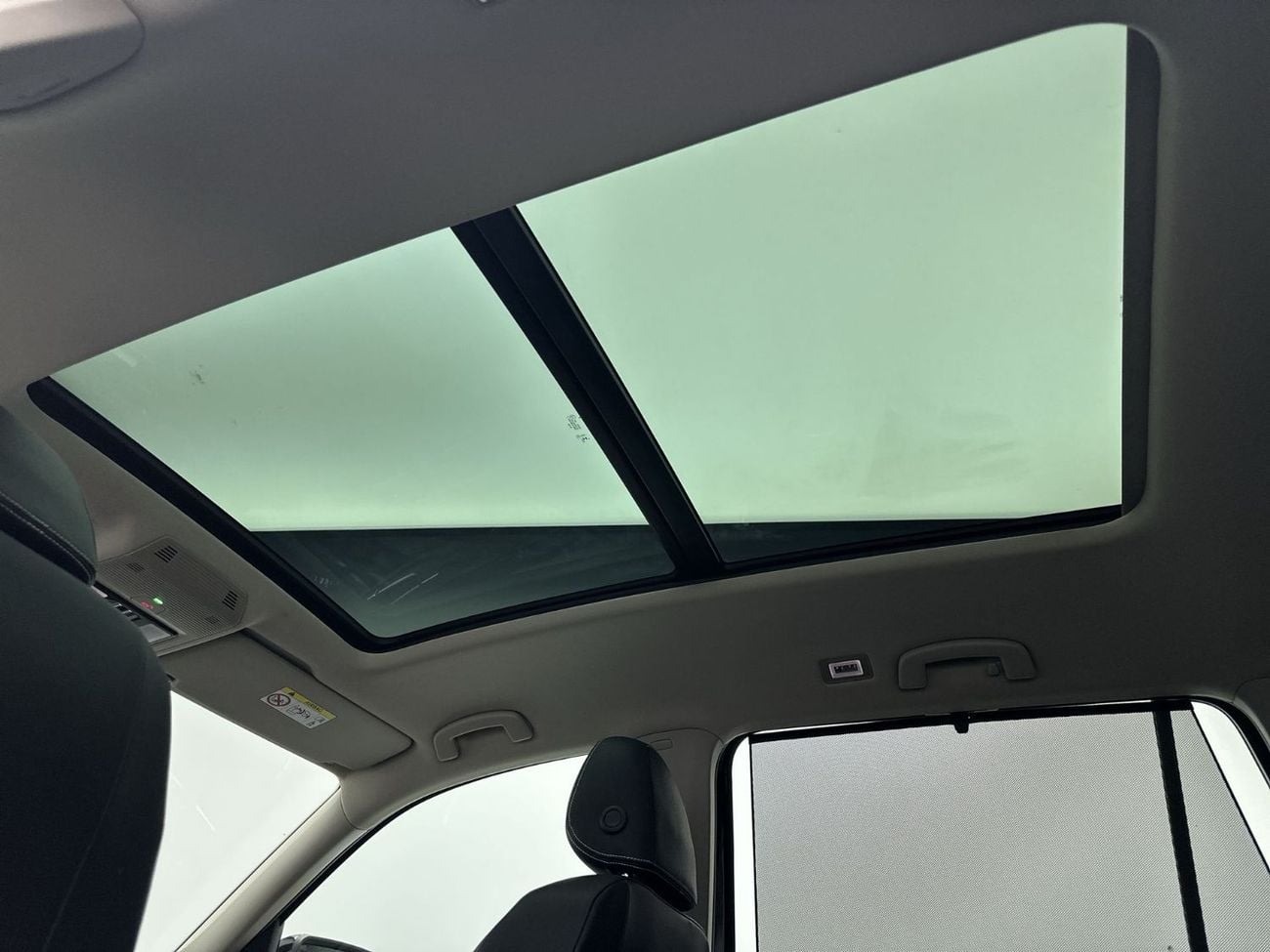 Volkswagen Teramont COMFORTLINE Facelift 2.0L | Ex-Demo Car | Luxury 7-Seater | Leather Interior