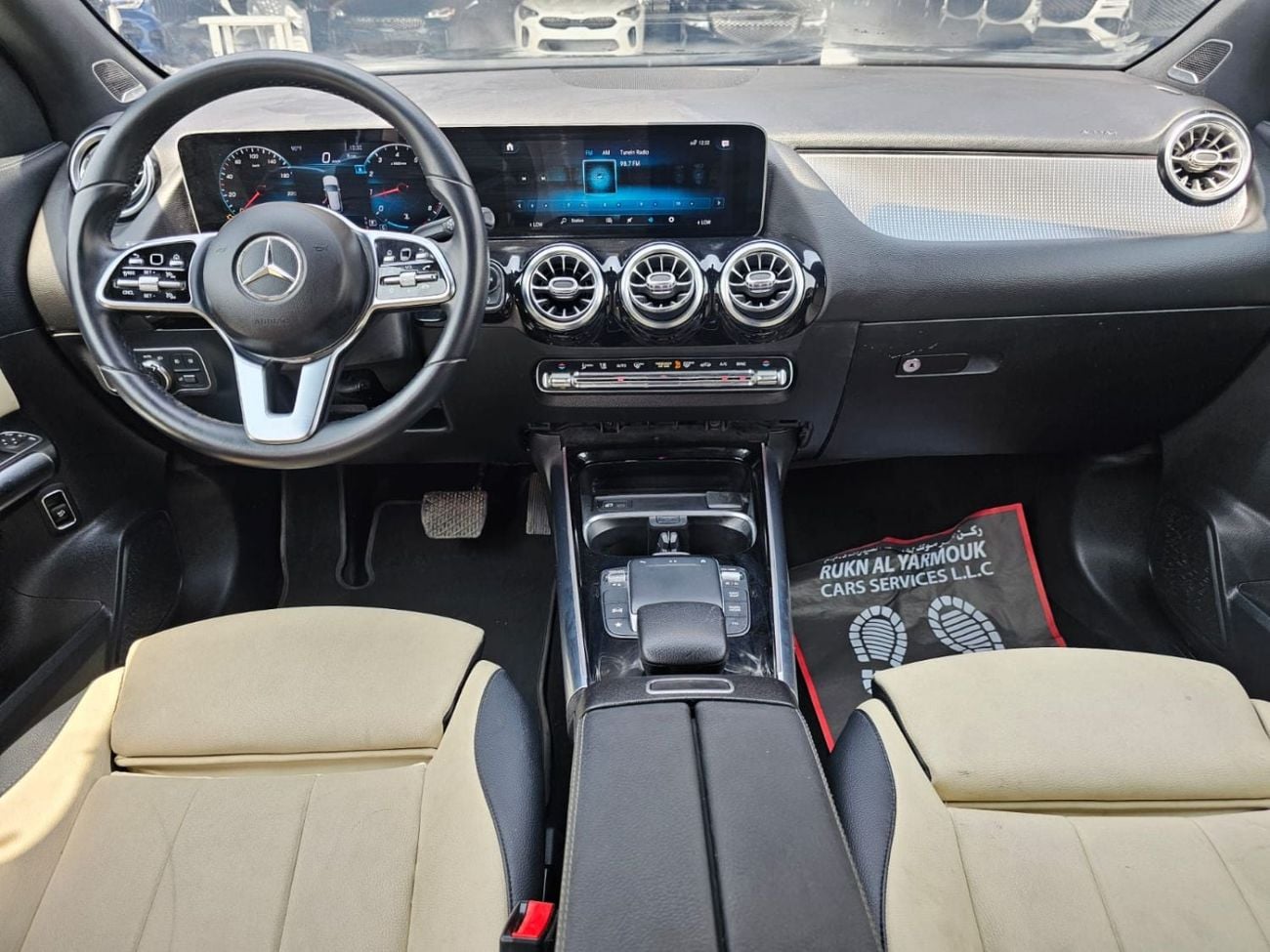 Mercedes Benz GLA250 STANDARD