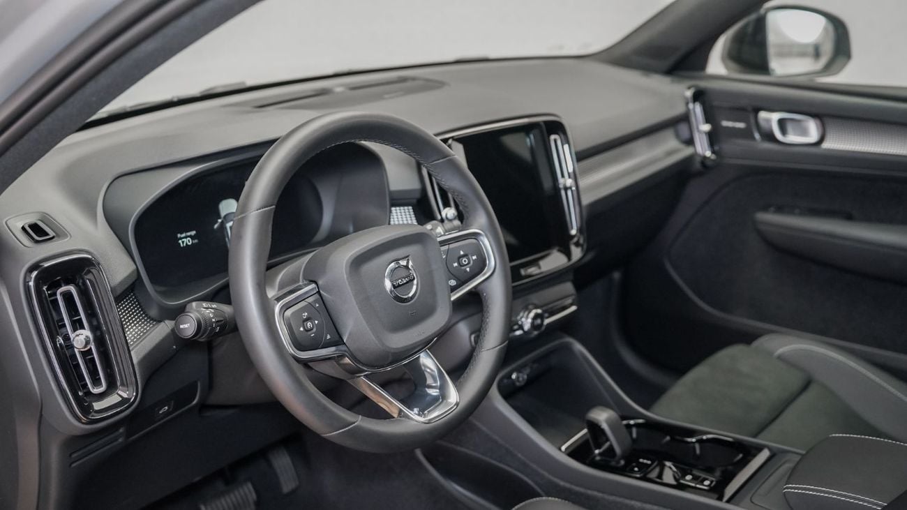 Volvo XC40 B4 Ultimate Dark