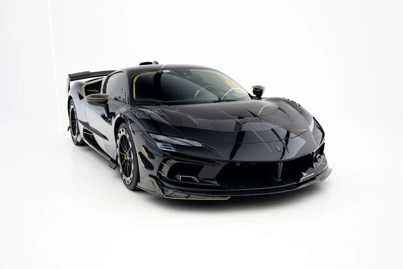 فيراري SF90 ستراديل سترادالي CUSTOM WIDE-BODY KIT | SERVICE CONTRACT | GCC SPECS | 6,715 KM