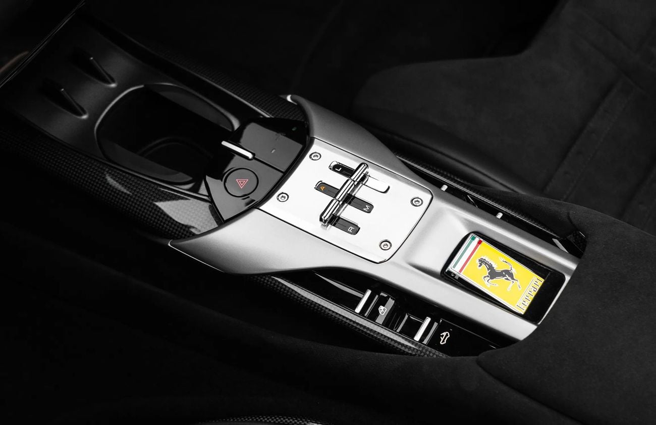 فيراري 12سيلندري 6.5 L Naturally Aspirated V12 Engine